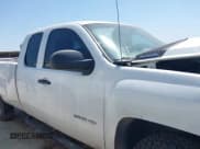 ✅ 2010 Chevrolet Silverado 2500HD • VIN: 1GC5CVBG2AZ222556 • Lot: 41948331. Wystawiony na IAAI z przebiegiem 213 515 mil. Bezpłatny archiwum sprzedaży aukcyjnych z USA i szczegółowy raport historii pojazdu na DreamBid. Zdjęcie 13.