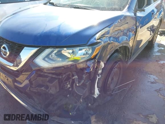 ✅ 2017 Nissan Rogue SV • VIN: KNMAT2MV6HP537147 • Lot: 43614106. Wystawiony na IAAI z przebiegiem 94 586 mil. Bezpłatny archiwum sprzedaży aukcyjnych z USA i szczegółowy raport historii pojazdu na DreamBid. Zdjęcie 6.