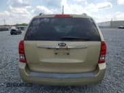 ✅ 2011 Kia Sedona LX • VIN: KNDMG4C76B6392933 • Лот: 81232115. Опубликован ранее на Copart с пробегом 257 534 миль. Бесплатный доступ к архиву аукционных продаж из США и подробный отчёт об истории автомобиля на DreamBid. Изображение 6.