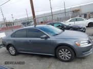 ✅ 2012 Volkswagen Passat S • VIN: 1VWAP7A3XCC096172 • Lot: 42283468. Wystawiony na IAAI z przebiegiem 131 968 mil. Bezpłatny archiwum sprzedaży aukcyjnych z USA i szczegółowy raport historii pojazdu na DreamBid. Zdjęcie 14.