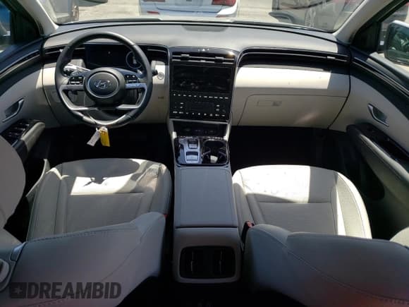 ✅ 2024 Hyundai Tucson Limited • VIN: KM8JFDD20RU163769 • Lot: 56393424. Wystawiony na Copart z przebiegiem 2 524 mil. Bezpłatny archiwum sprzedaży aukcyjnych z USA i szczegółowy raport historii pojazdu na DreamBid. Zdjęcie 8.