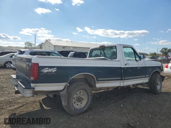 ✅ 1997 Ford F-250 • VIN: 1FTHF26F4VEA21095 • Lot: 71934824. Listed on Copart with 214,047 mi. Free auction sales archive from the USA and detailed vehicle history report at DreamBid. Image 3.