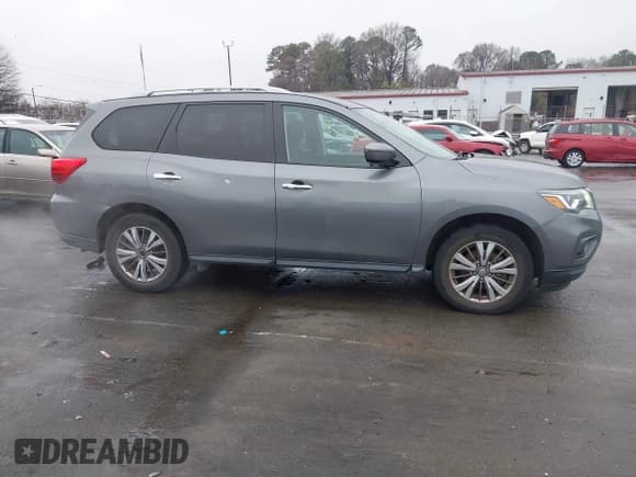✅ 2019 Nissan Pathfinder SL • VIN: 5N1DR2MM1KC588486 • Лот: 43845797. Опубликован ранее на IAAI с пробегом 196 853 миль. Бесплатный доступ к архиву аукционных продаж из США и подробный отчёт об истории автомобиля на DreamBid. Изображение 13.