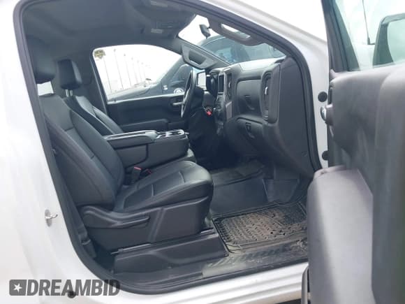 ✅ 2019 Chevrolet Silverado 1500 Work Truck • VIN: 3GCNWAEH7KG293399 • Lot: 42127268. Wystawiony na IAAI z przebiegiem 133 166 mil. Bezpłatny archiwum sprzedaży aukcyjnych z USA i szczegółowy raport historii pojazdu na DreamBid. Zdjęcie 5.