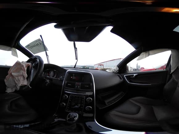 ✅ 2016 Volvo XC60 T6 • VIN: YV4902RK7G2837699 • Lot: 43616927. Listed on IAAI with 167,263 mi. Free auction sales archive from the USA and detailed vehicle history report at DreamBid. Image 22.