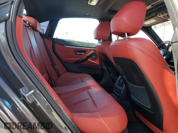 ✅ 2018 BMW 4 Series 440i • VIN: WBA4J5C55JBF06674 • Lot: 81965675. Wystawiony na Copart z przebiegiem 63 916 mil. Bezpłatny archiwum sprzedaży aukcyjnych z USA i szczegółowy raport historii pojazdu na DreamBid. Zdjęcie 10.