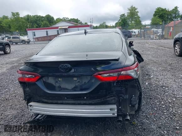 2023 Toyota Camry SE with VIN 4T1T11BK0PU083720, listed as a IAAI auction lot 42967982 with 19,972 mi miles and . Bid and sale history available at DreamBid. Image 17.