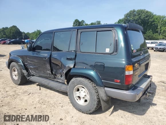 ✅ 1996 Toyota Land Cruiser • VIN: JT3HJ85J2T0131746 • Lot: 61558045. Wystawiony na Copart z przebiegiem 140 981 mil. Bezpłatny archiwum sprzedaży aukcyjnych z USA i szczegółowy raport historii pojazdu na DreamBid. Zdjęcie 2.
