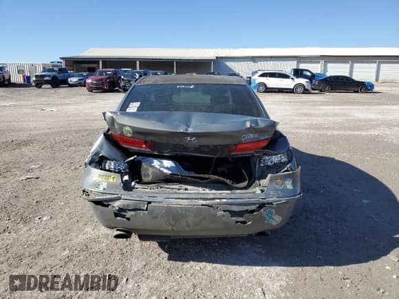 2007 Hyundai Azera SE с VIN KMHFC46F97A160009, выставлен на аукционе Copart как лот 42641185 с пробегом 265 055 миль миль и Чистый • Clean title. История ставок и продаж доступна на DreamBid. Изображение 6.