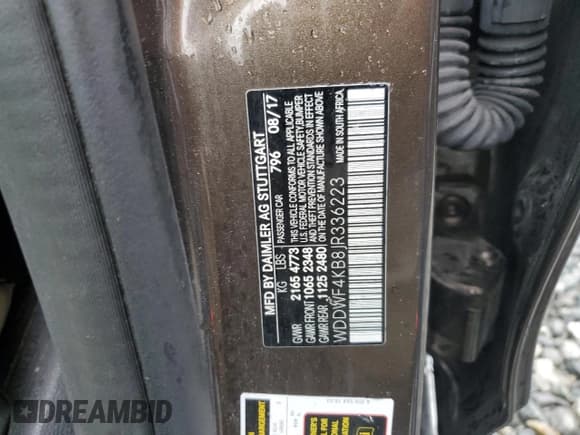 ✅ 2018 Mercedes-Benz C 300 • VIN: WDDWF4KB8JR336223 • Лот: 87062025. Опубликован ранее на Copart с пробегом 90 627 миль. Бесплатный доступ к архиву аукционных продаж из США и подробный отчёт об истории автомобиля на DreamBid. Изображение 12.