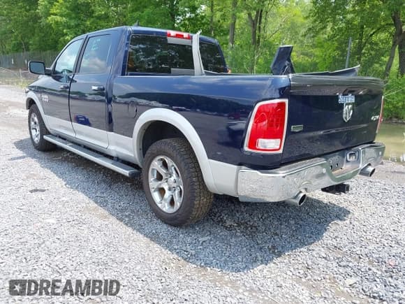 ✅ 2017 Ram 1500 Laramie • VIN: 1C6RR7VT5HS842817 • Lot: 42480519. Listed on IAAI with 106,551 mi. Free auction sales archive from the USA and detailed vehicle history report at DreamBid. Image 3.