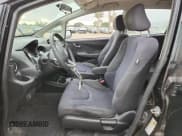 ✅ 2013 Honda Fit Sport • VIN: JHMGE8H62DC057858 • Лот: 93559865. Опубликован ранее на Copart с пробегом 120 674 миль. Бесплатный доступ к архиву аукционных продаж из США и подробный отчёт об истории автомобиля на DreamBid. Изображение 7.