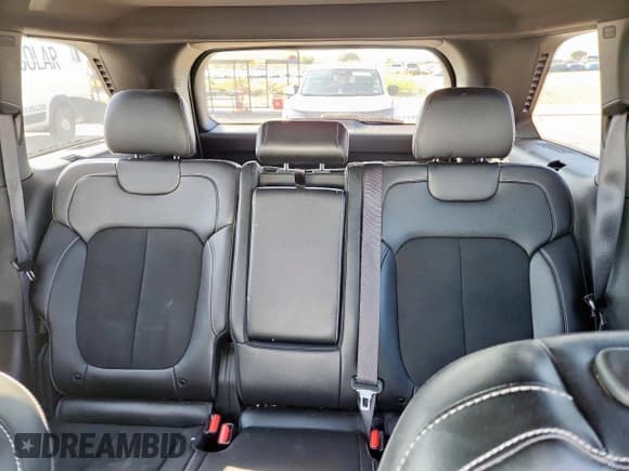 ✅ 2024 Jeep Grand Cherokee Laredo X • VIN: 1C4RJGAG1RC124752 • Lot: 85354395. Wystawiony na Copart z przebiegiem 33 435 mil. Bezpłatny archiwum sprzedaży aukcyjnych z USA i szczegółowy raport historii pojazdu na DreamBid. Zdjęcie 10.