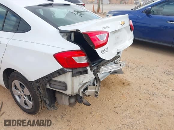 ✅ 2018 Chevrolet Cruze LS • VIN: 1G1BC5SM8J7149528 • Лот: 43655313. Опубликован ранее на IAAI с пробегом 114 017 миль. Бесплатный доступ к архиву аукционных продаж из США и подробный отчёт об истории автомобиля на DreamBid. Изображение 6.