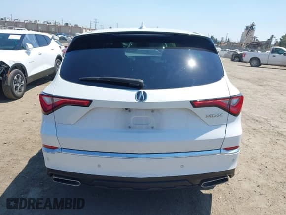 ✅ 2024 Acura MDX Technology • VIN: 5J8YD9H41RL000301 • Lot: 42745991. Wystawiony na IAAI z przebiegiem 28 187 mil. Bezpłatny archiwum sprzedaży aukcyjnych z USA i szczegółowy raport historii pojazdu na DreamBid. Zdjęcie 16.