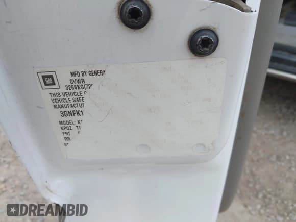 ✅ 2000 Chevrolet Suburban LS • VIN: 3GNFK16T5YG181686 • Лот: 42392480. Опубликован ранее на IAAI с пробегом 300 323 миль. Бесплатный доступ к архиву аукционных продаж из США и подробный отчёт об истории автомобиля на DreamBid. Изображение 9.