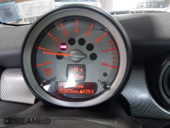 ✅ 2010 MINI Hardtop S • VIN: WMWMF7C52ATX41201 • Lot: 43229036. Wystawiony na IAAI z przebiegiem 52 853 mil. Bezpłatny archiwum sprzedaży aukcyjnych z USA i szczegółowy raport historii pojazdu na DreamBid. Zdjęcie 7.