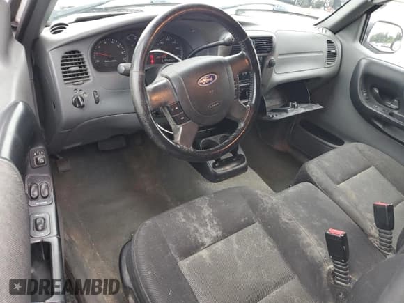 ✅ 2004 Ford Ranger XL Fleet • VIN: 1FTYR44UX4PA21318 • Lot: 84302875. Listed on Copart with 203,975 mi. Free auction sales archive from the USA and detailed vehicle history report at DreamBid. Image 8.