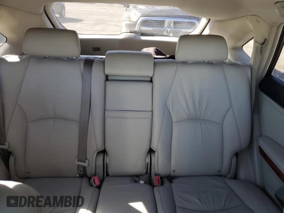 ✅ 2007 Lexus RX 350 • VIN: JTJHK31U372018813 • Lot: 85338325. Listed on Copart with 173,471 mi. Free auction sales archive from the USA and detailed vehicle history report at DreamBid. Image 10.