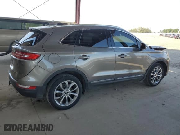 ✅ 2017 Lincoln MKC Select • VIN: 5LMCJ2D99HUL49721 • Lot: 60652225. Listed on Copart with 61,270 mi. Free auction sales archive from the USA and detailed vehicle history report at DreamBid. Image 3.