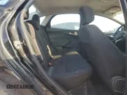 ✅ 2018 Ford Focus SE • VIN: 1FADP3F23JL246361 • Lot: 89896255. Wystawiony na Copart z przebiegiem 137 476 mil. Bezpłatny archiwum sprzedaży aukcyjnych z USA i szczegółowy raport historii pojazdu na DreamBid. Zdjęcie 10.