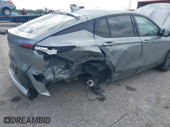 ✅ 2024 Buick Envista Sport Touring • VIN: KL47LBE26RB176879 • Lot: 43569667. Wystawiony na IAAI z przebiegiem 35 803 mil. Bezpłatny archiwum sprzedaży aukcyjnych z USA i szczegółowy raport historii pojazdu na DreamBid. Zdjęcie 6.