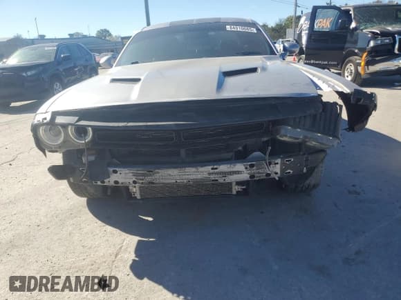 ✅ 2016 Dodge Challenger R/T • VIN: 2C3CDZBT5GH138592 • Lot: 84910085. Wystawiony na Copart z przebiegiem 107 537 mil. Bezpłatny archiwum sprzedaży aukcyjnych z USA i szczegółowy raport historii pojazdu na DreamBid. Zdjęcie 5.