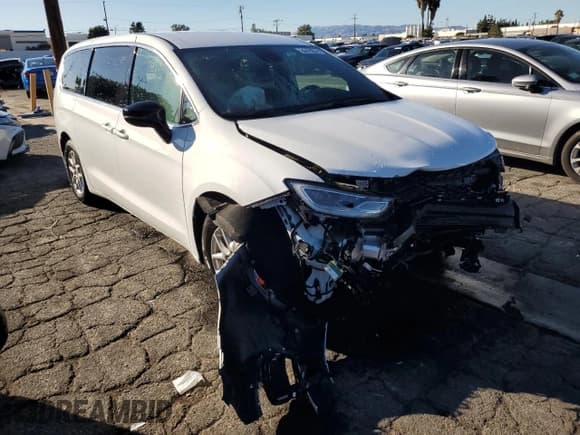 ✅ 2025 Chrysler Pacifica Select • VIN: 2C4RC1BG1SR523454 • Lot: 87038185. Listed on Copart with 23,023 mi. Free auction sales archive from the USA and detailed vehicle history report at DreamBid. Image 4.