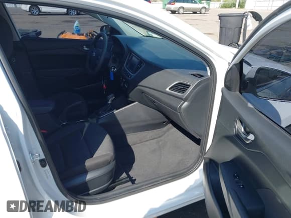✅ 2021 Hyundai Accent SE • VIN: 3KPC24A68ME150839 • Lot: 43412612. Listed on IAAI with 43,460 mi. Free auction sales archive from the USA and detailed vehicle history report at DreamBid. Image 5.
