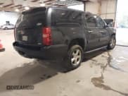 ✅ 2011 Chevrolet Suburban LT • VIN: 1GNSKJE35BR243708 • Лот: 41718525. Опубликован ранее на IAAI с пробегом 216 145 миль. Бесплатный доступ к архиву аукционных продаж из США и подробный отчёт об истории автомобиля на DreamBid. Изображение 4.