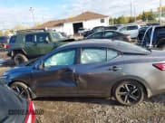 ✅ 2024 Nissan Sentra SV • VIN: 3N1AB8CV4RY363962 • Lot: 43620761. Wystawiony na IAAI z przebiegiem 49 314 mil. Bezpłatny archiwum sprzedaży aukcyjnych z USA i szczegółowy raport historii pojazdu na DreamBid. Zdjęcie 14.