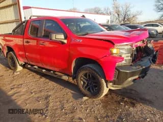 ✅ 2019 Chevrolet Silverado 1500 Custom Trail Boss • VIN: 1GCRYCEF5KZ237077 • Lot: 41755518. Wystawiony na IAAI z przebiegiem 105 367 mil. Bezpłatny archiwum sprzedaży aukcyjnych z USA i szczegółowy raport historii pojazdu na DreamBid. Zdjęcie 1.