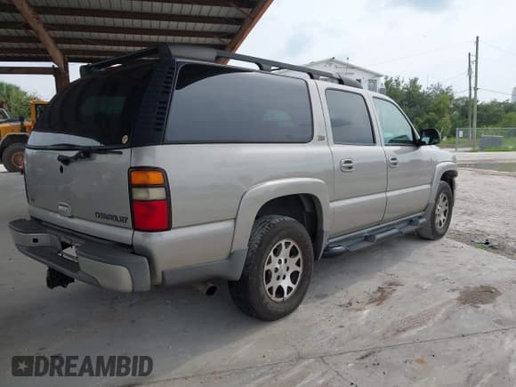 ✅ 2004 Chevrolet Suburban LS • VIN: 3GNFK16Z14G316015 • Лот: 43213272. Опубликован ранее на IAAI с пробегом 106 147 миль. Бесплатный доступ к архиву аукционных продаж из США и подробный отчёт об истории автомобиля на DreamBid. Изображение 4.