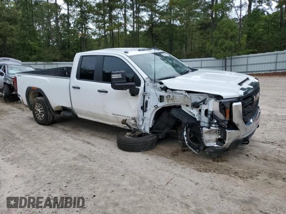 ✅ 2025 GMC Sierra 2500HD • VIN: 1GT5ULEY2SF259194 • Lot: 83847635. Wystawiony na Copart z przebiegiem 5 781 mil. Bezpłatny archiwum sprzedaży aukcyjnych z USA i szczegółowy raport historii pojazdu na DreamBid. Zdjęcie 4.