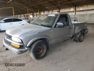 1998 Chevrolet S-10 LS с VIN 1GCCS1448W8196693, выставлен на аукционе Copart как лот 68377255 с пробегом Не указан миль и Списание • Salvage title. История ставок и продаж доступна на DreamBid. Изображение 1.