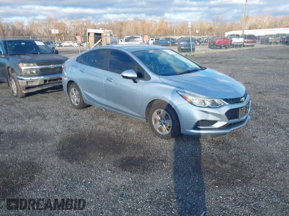 ✅ 2018 Chevrolet Cruze LS • VIN: 1G1BC5SM4J7146593 • Lot: 43677639. Listed on IAAI with 169,172 mi. Free auction sales archive from the USA and detailed vehicle history report at DreamBid. Image 1.