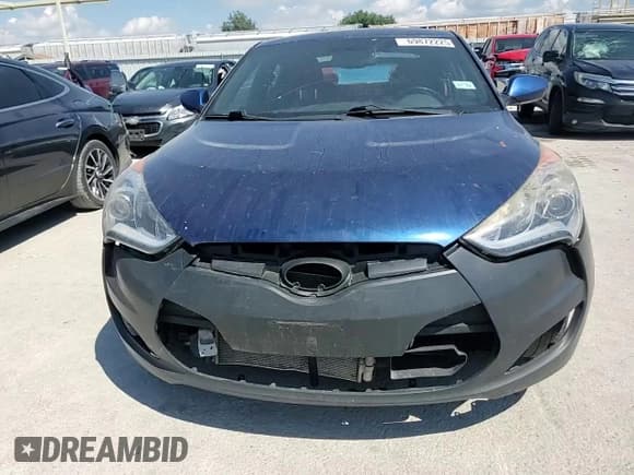 ✅ 2016 Hyundai Veloster Turbo R-Spec • VIN: KMHTC6AE9GU296376 • Lot: 69872225. Wystawiony na Copart z przebiegiem 120 425 mil. Bezpłatny archiwum sprzedaży aukcyjnych z USA i szczegółowy raport historii pojazdu na DreamBid. Zdjęcie 13.