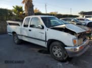 ✅ 1998 Toyota T100 SR5 • VIN: JT4TN14D8W0039509 • Lot: 83712444. Listed on Copart with 274,049 mi. Free auction sales archive from the USA and detailed vehicle history report at DreamBid. Image 4.
