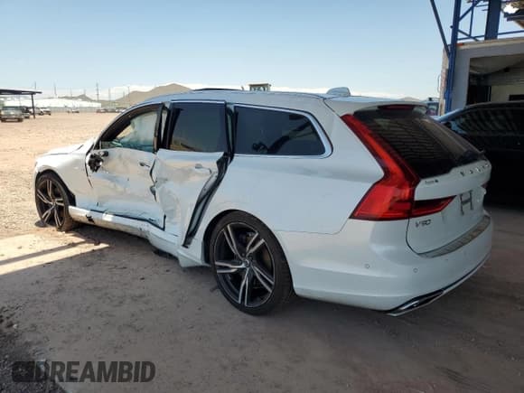 ✅ 2019 Volvo V90 R-Design • VIN: YV1102GM3K1101064 • Лот: 60352405. Опубликован ранее на Copart с пробегом Не указан. Бесплатный доступ к архиву аукционных продаж из США и подробный отчёт об истории автомобиля на DreamBid. Изображение 2.
