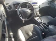 ✅ 2011 Hyundai Genesis Coupe Grand Touring • VIN: KMHHU6KH0BU046206 • Lot: 54148105. Wystawiony na Copart z przebiegiem 126 083 mil. Bezpłatny archiwum sprzedaży aukcyjnych z USA i szczegółowy raport historii pojazdu na DreamBid. Zdjęcie 8.