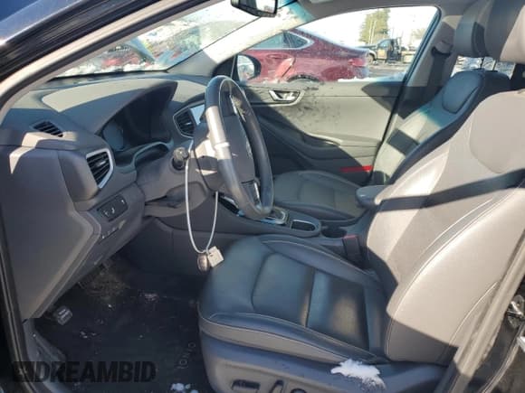 ✅ 2018 Hyundai Ioniq Limited • VIN: KMHC85LC3JU073622 • Lot: 88890265. Wystawiony na Copart z przebiegiem 87 543 mil. Bezpłatny archiwum sprzedaży aukcyjnych z USA i szczegółowy raport historii pojazdu na DreamBid. Zdjęcie 7.