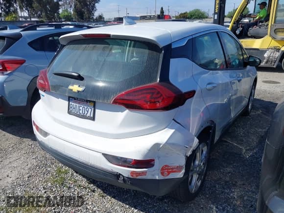✅ 2019 Chevrolet Bolt EV LT • VIN: 1G1FY6S09K4110827 • Lot: 41750795. Wystawiony na IAAI z przebiegiem 47 043 mil. Bezpłatny archiwum sprzedaży aukcyjnych z USA i szczegółowy raport historii pojazdu na DreamBid. Zdjęcie 4.