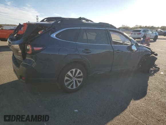 ✅ 2024 Subaru Outback Premium • VIN: 4S4BTADC5R3278460 • Lot: 87405855. Listed on Copart with 8,834 mi. Free auction sales archive from the USA and detailed vehicle history report at DreamBid. Image 3.