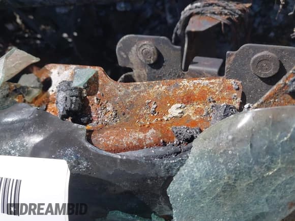 ✅ 2018 Ram 2500 Laramie • VIN: 3C6UR5FL0JG115126 • Lot: 43270552. Listed on IAAI with Not provided. Free auction sales archive from the USA and detailed vehicle history report at DreamBid. Image 9.