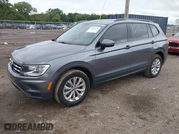 ✅ 2019 Volkswagen Tiguan S • VIN: 3VV1B7AX3KM200763 • Lot: 43036277. Listed on IAAI with 113,018 mi. Free auction sales archive from the USA and detailed vehicle history report at DreamBid. Image 17.