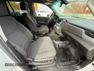 ✅ 2017 Chevrolet Tahoe Commercial • VIN: 1GNLCDEC8HR190627 • Lot: 90938175. Wystawiony na Copart z przebiegiem 123 362 mil. Bezpłatny archiwum sprzedaży aukcyjnych z USA i szczegółowy raport historii pojazdu na DreamBid. Zdjęcie 5.