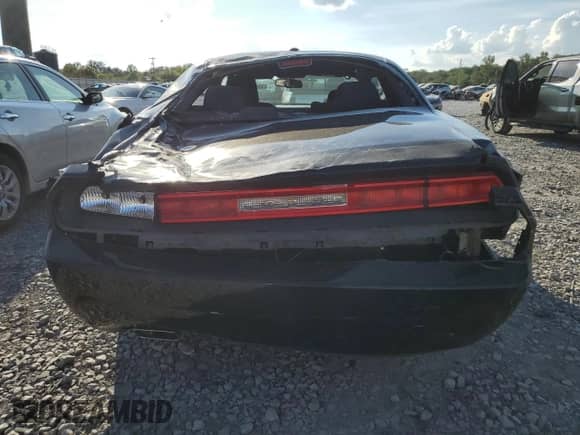 ✅ 2014 Dodge Challenger SXT • VIN: 2C3CDYAG3EH208523 • Lot: 72553994. Wystawiony na Copart z przebiegiem 133 768 mil. Bezpłatny archiwum sprzedaży aukcyjnych z USA i szczegółowy raport historii pojazdu na DreamBid. Zdjęcie 6.