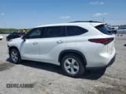 ✅ 2022 Toyota Highlander Hybrid LE • VIN: 5TDZARAH0NS516943 • Lot: 52202305. Wystawiony na Copart z przebiegiem 39 889 mil. Bezpłatny archiwum sprzedaży aukcyjnych z USA i szczegółowy raport historii pojazdu na DreamBid. Zdjęcie 2.