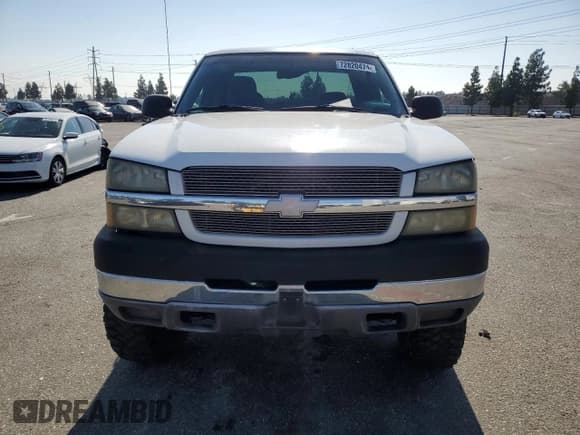 ✅ 2003 Chevrolet Silverado 2500HD LS • VIN: 1GCHC29U53E146154 • Лот: 72820474. Опубликован ранее на Copart с пробегом Не указан. Бесплатный доступ к архиву аукционных продаж из США и подробный отчёт об истории автомобиля на DreamBid. Изображение 5.
