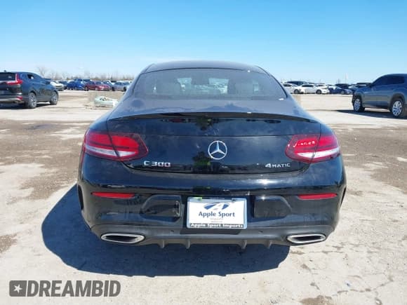 ✅ 2023 Mercedes-Benz C 300 • VIN: W1KWJ8EB0PG117360 • Lot: 41542060. Wystawiony na IAAI z przebiegiem 12 935 mil. Bezpłatny archiwum sprzedaży aukcyjnych z USA i szczegółowy raport historii pojazdu na DreamBid. Zdjęcie 16.